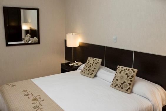 Garden Plaza Hotell San Miguel de Tucumán Exteriör bild